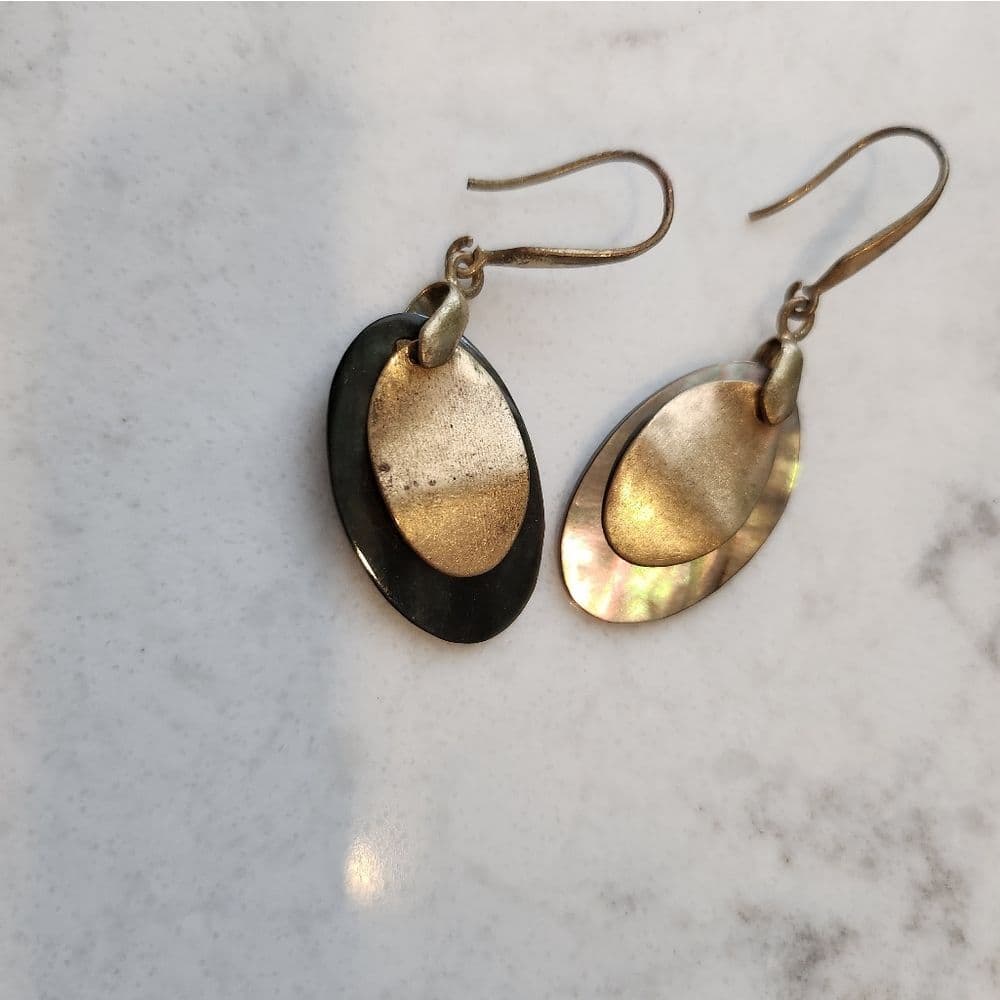 Elegant Gold Tone and Iridescent Shell Drop Dangle Earrings - Thumbnail 2
