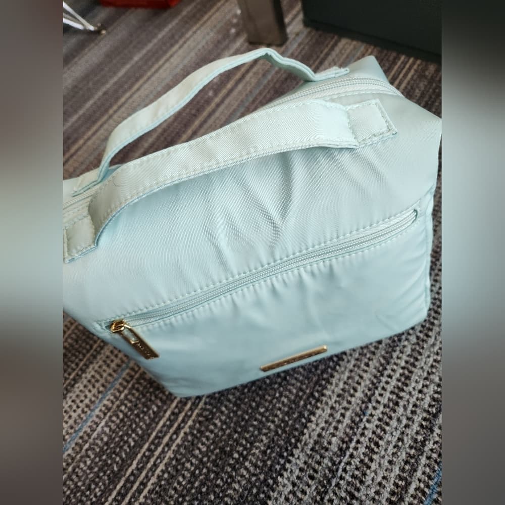 Tarten & Twine Light Blue Women's Carry Travel Cosmetic Bag Set