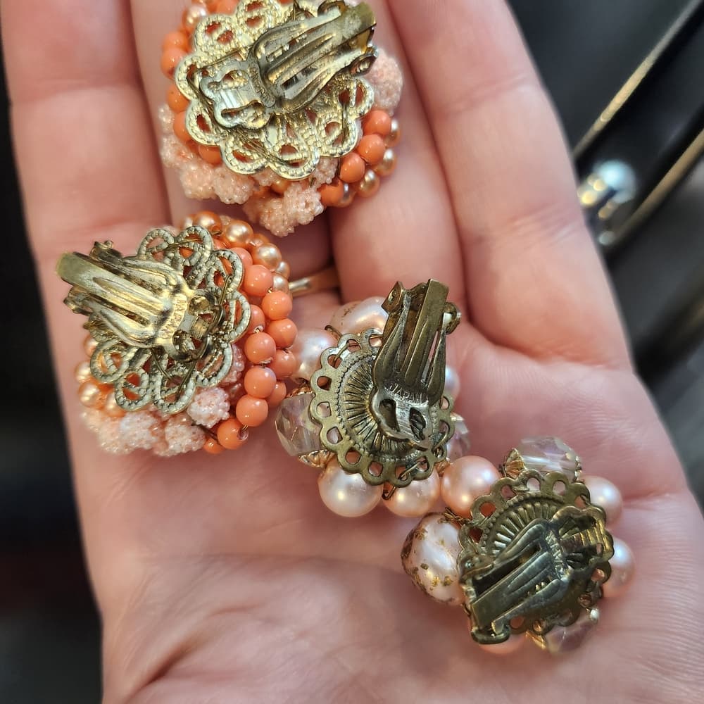 Vintage Acrylic Pink and Gold Beaded Clip On Costume Earrings - Thumbnail 4