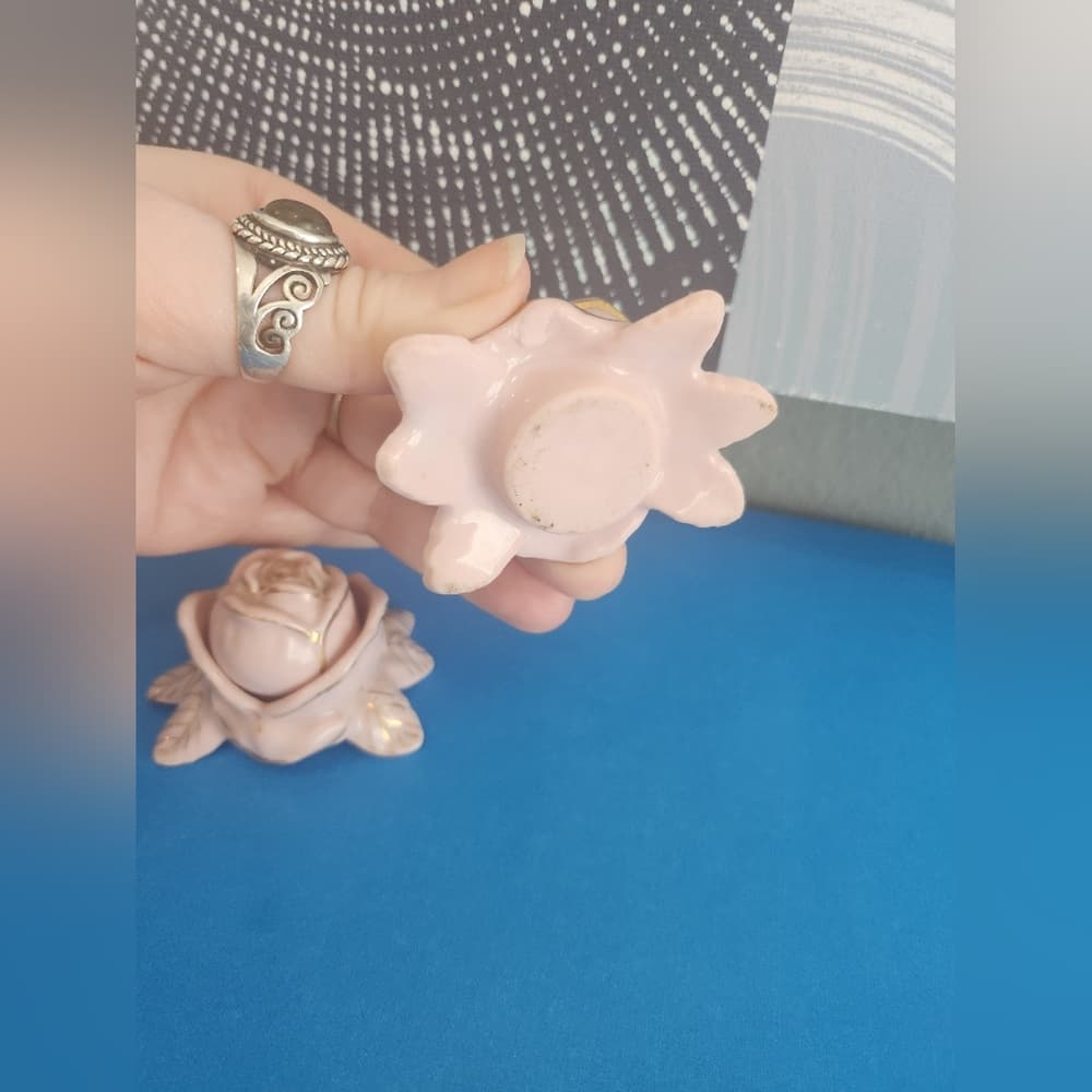 Charming Pink Rose Ceramic Set - Thumbnail 10