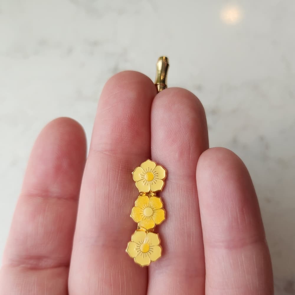 Floral Gold Tone Enamel Flower Brooch Stick Pin - Thumbnail 4