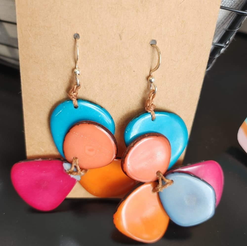 Colorful Dangle Shell And Leather Earrings - Thumbnail 2