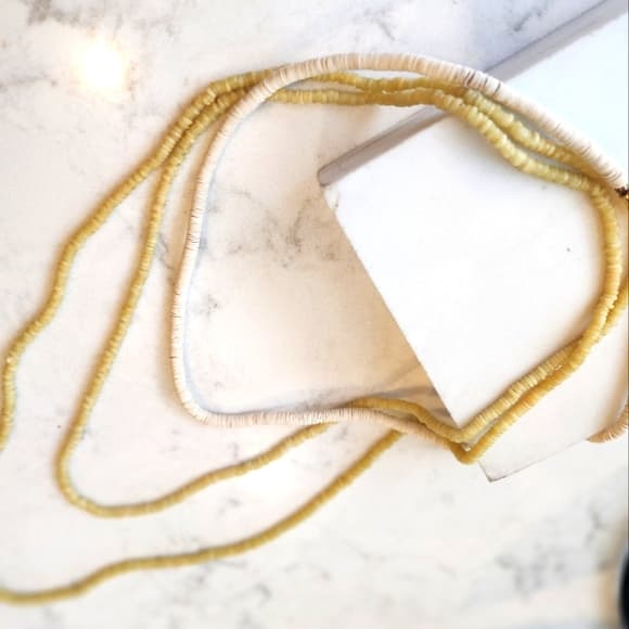 Vintage Delicate White and Yellow Shell Necklace bundle - Thumbnail 10