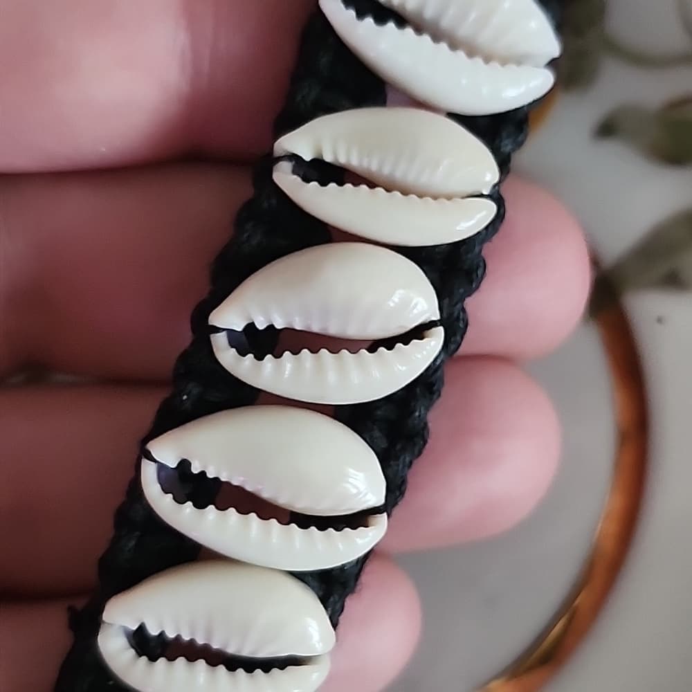 One Cowrie Shell Woven Black Cord Bracelet