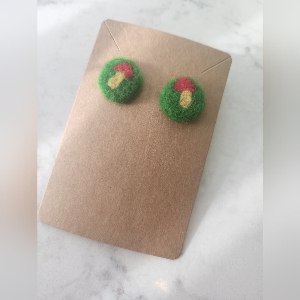 Green Yellow And Red Needlefelted Mushrrom Stud Earrings - Thumbnail 2