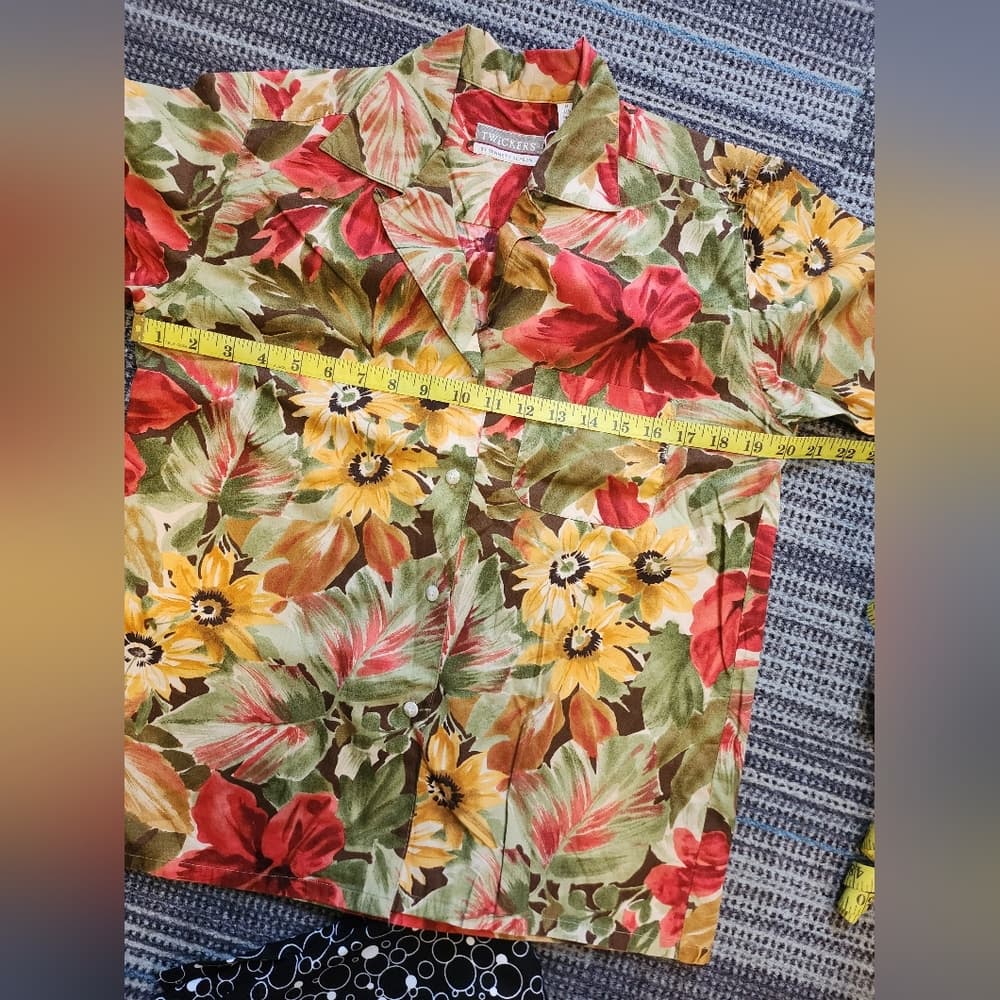 Y2K Twickers by Kenneth Gordon Floral Button Up Blouse - Thumbnail 9