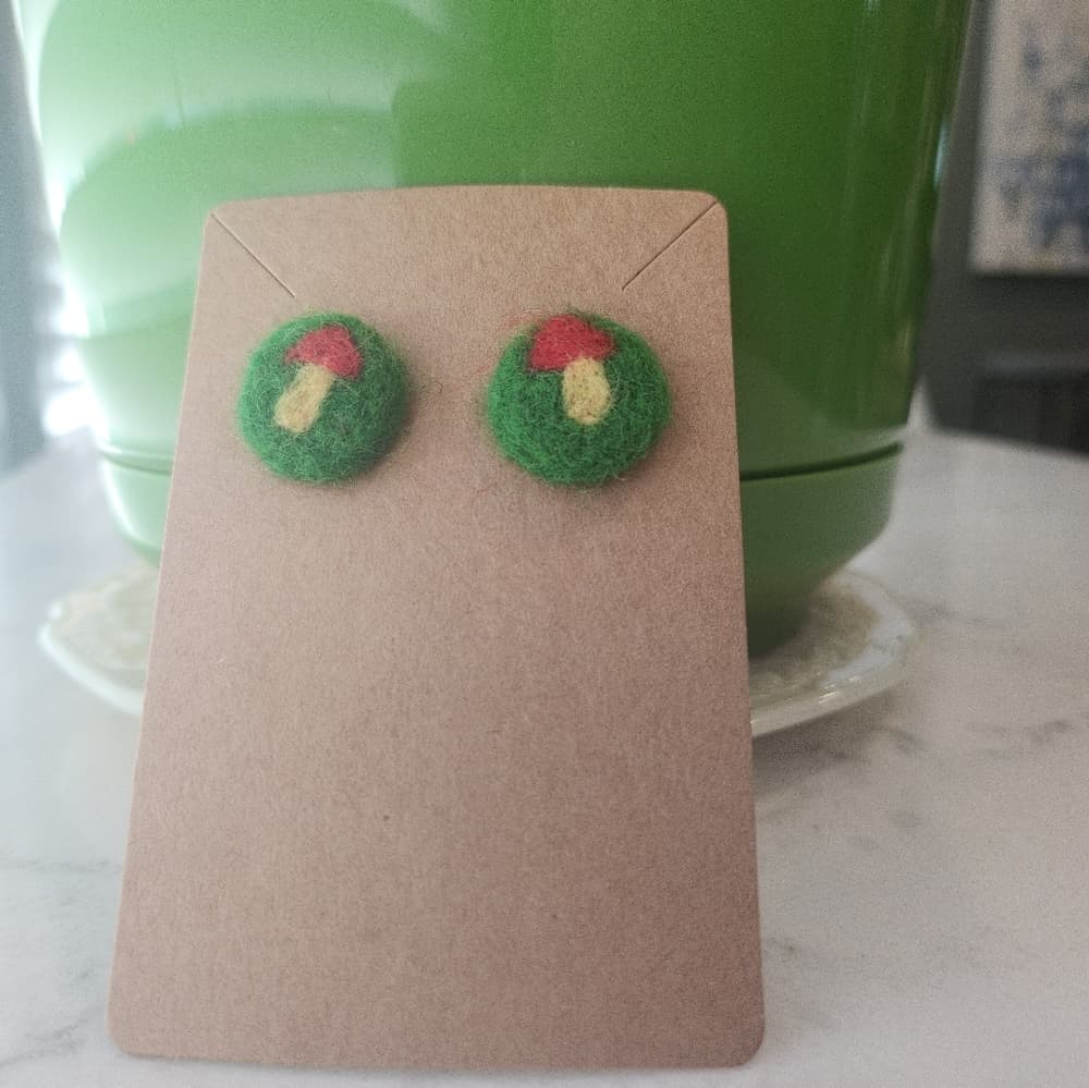 Green Yellow And Red Needlefelted Mushrrom Stud Earrings - Thumbnail 6