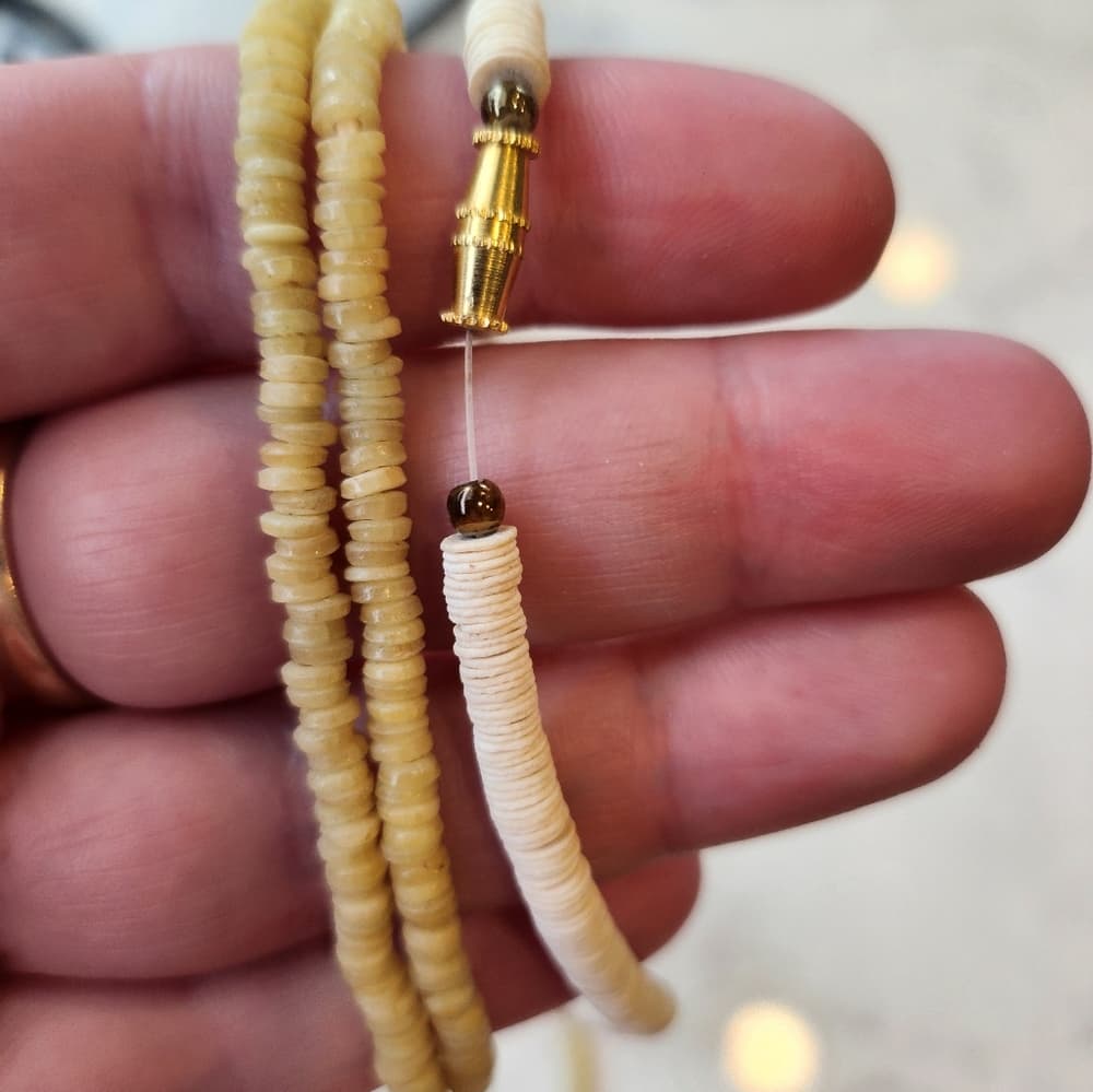 Vintage Delicate White and Yellow Shell Necklace bundle - Thumbnail 3