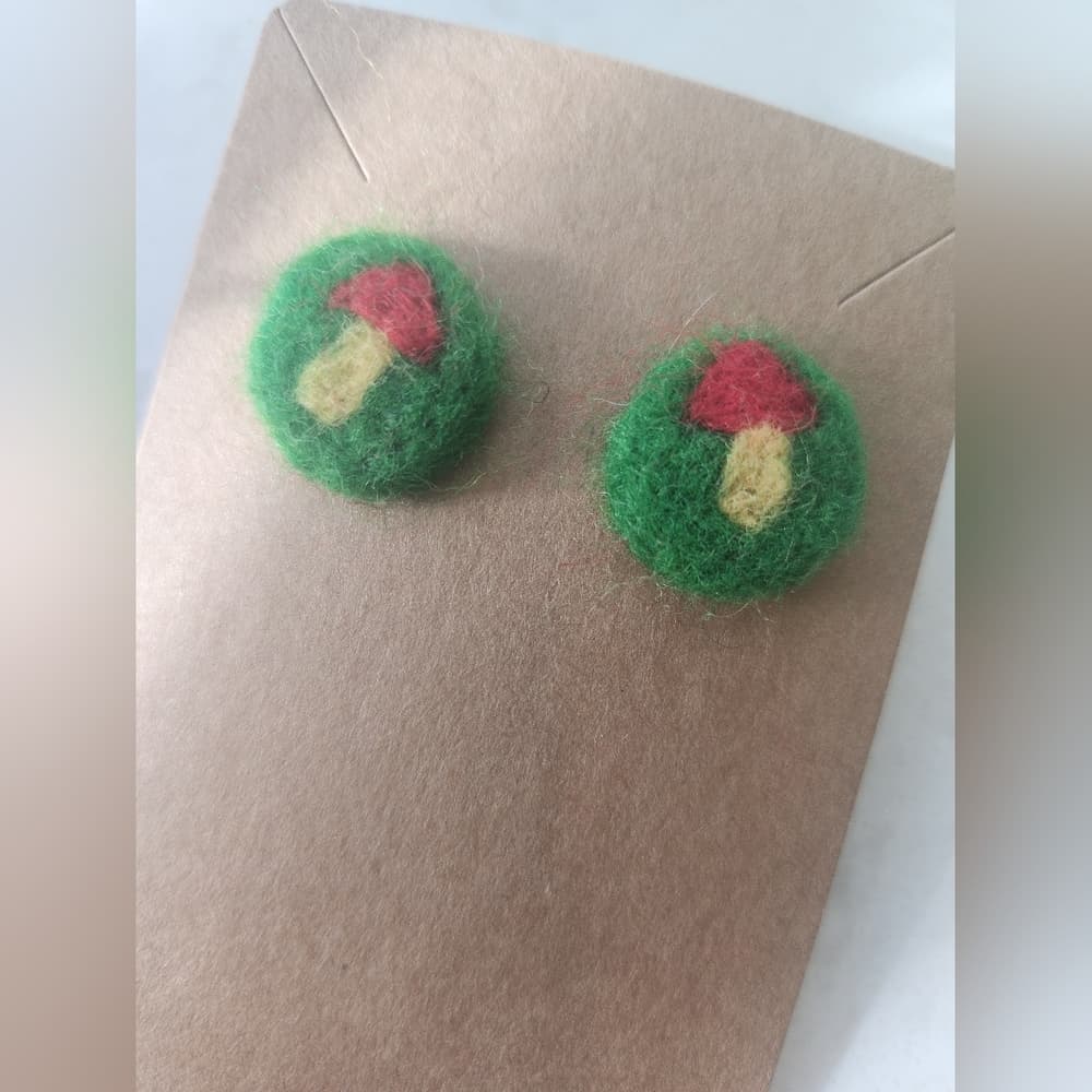Green Yellow And Red Needlefelted Mushrrom Stud Earrings - Thumbnail 3