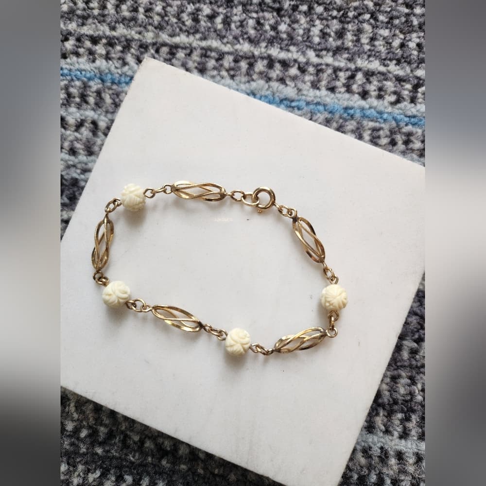 Vintage Gold Tone Filigree Faux Ivory Carved Rose Flower Bracelet - Thumbnail 2