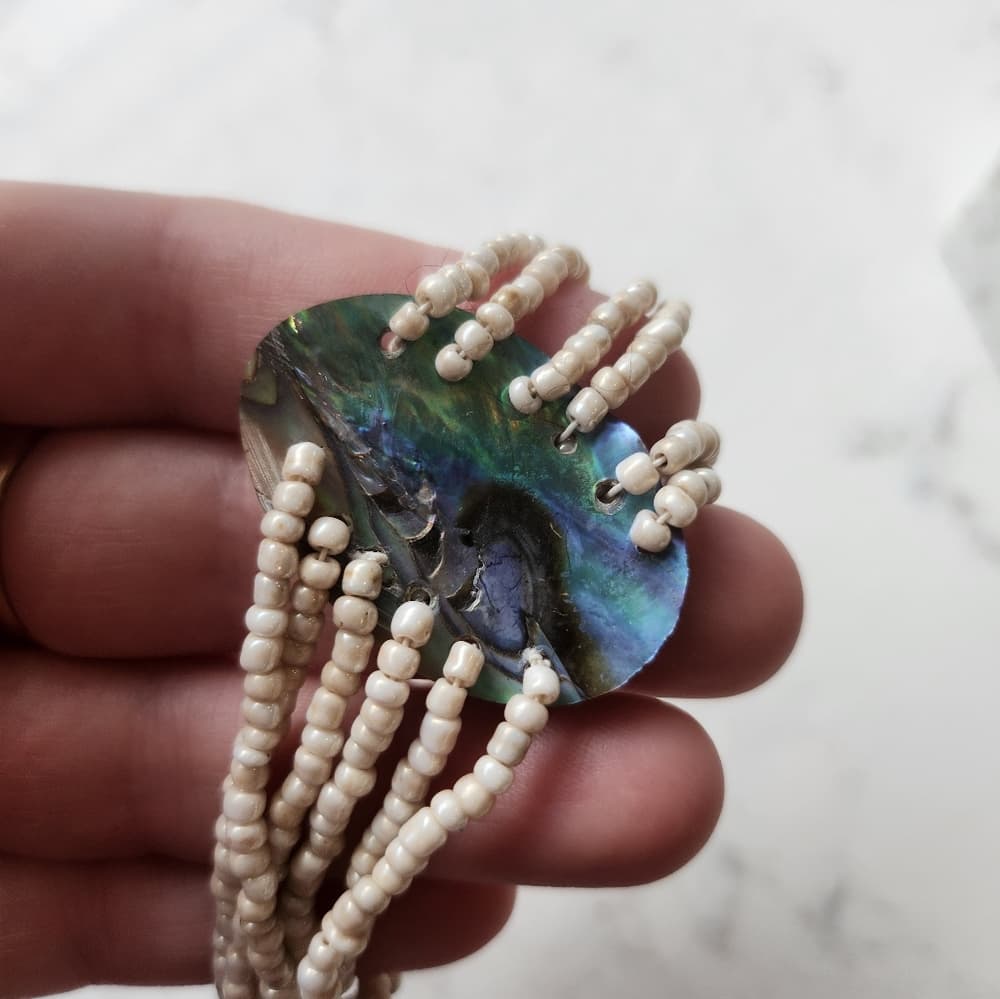 Pretty Beaded Stretchy Abalone Shell with Multi Strand Cream Sead Beads - Thumbnail 3