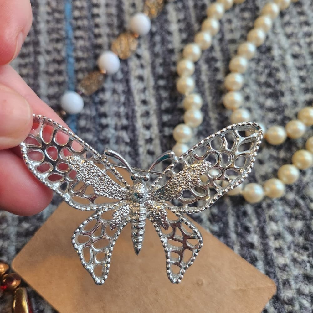 Vintage Silver Tone Sarah Coventry Butterfly Brooch Stamped - Thumbnail 3