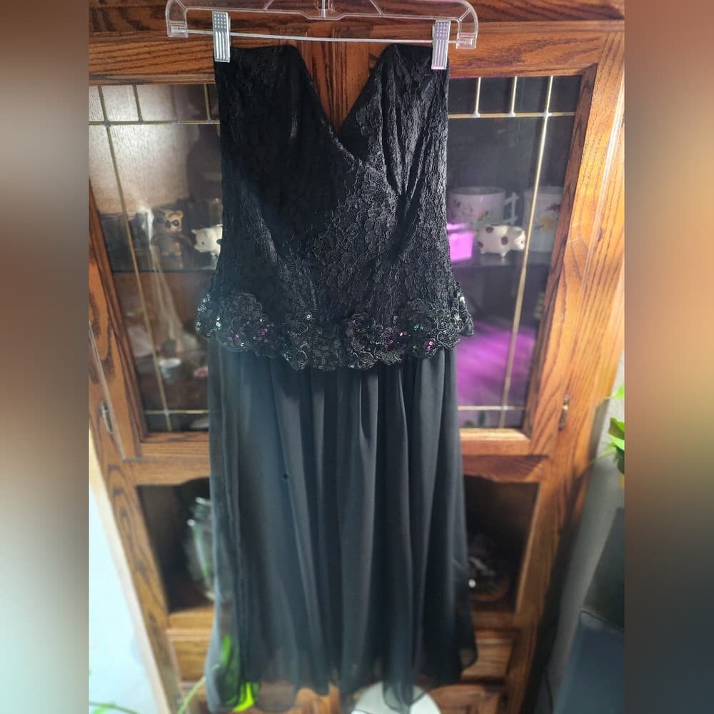 Vintage Scott McClintock Black Formal Lace and Sequin Flowy Strappless Dress - Thumbnail 4