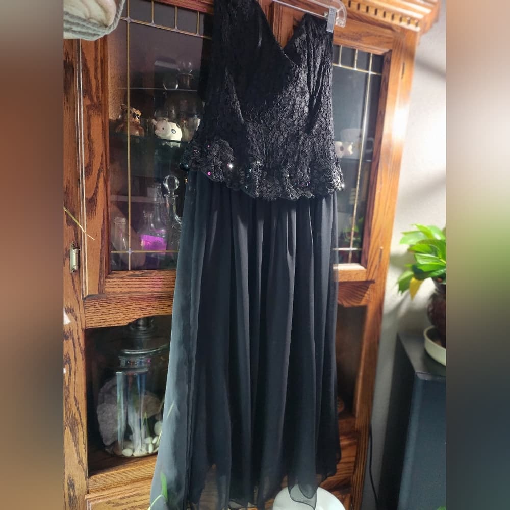 Vintage Scott McClintock Black Formal Lace and Sequin Flowy Strappless Dress - Thumbnail 2