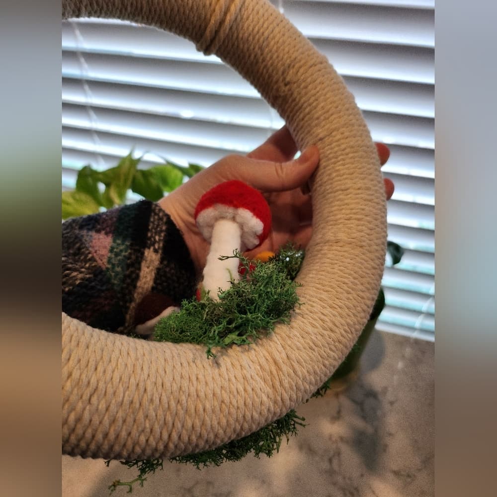 Off White Needlefelted Colorful Mushroom And Moss Hanging Wreath - Thumbnail 7
