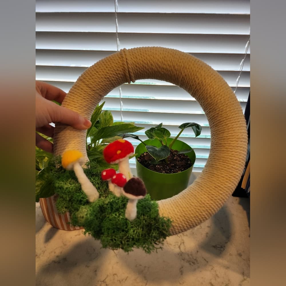 Off White Needlefelted Colorful Mushroom And Moss Hanging Wreath - Thumbnail 9