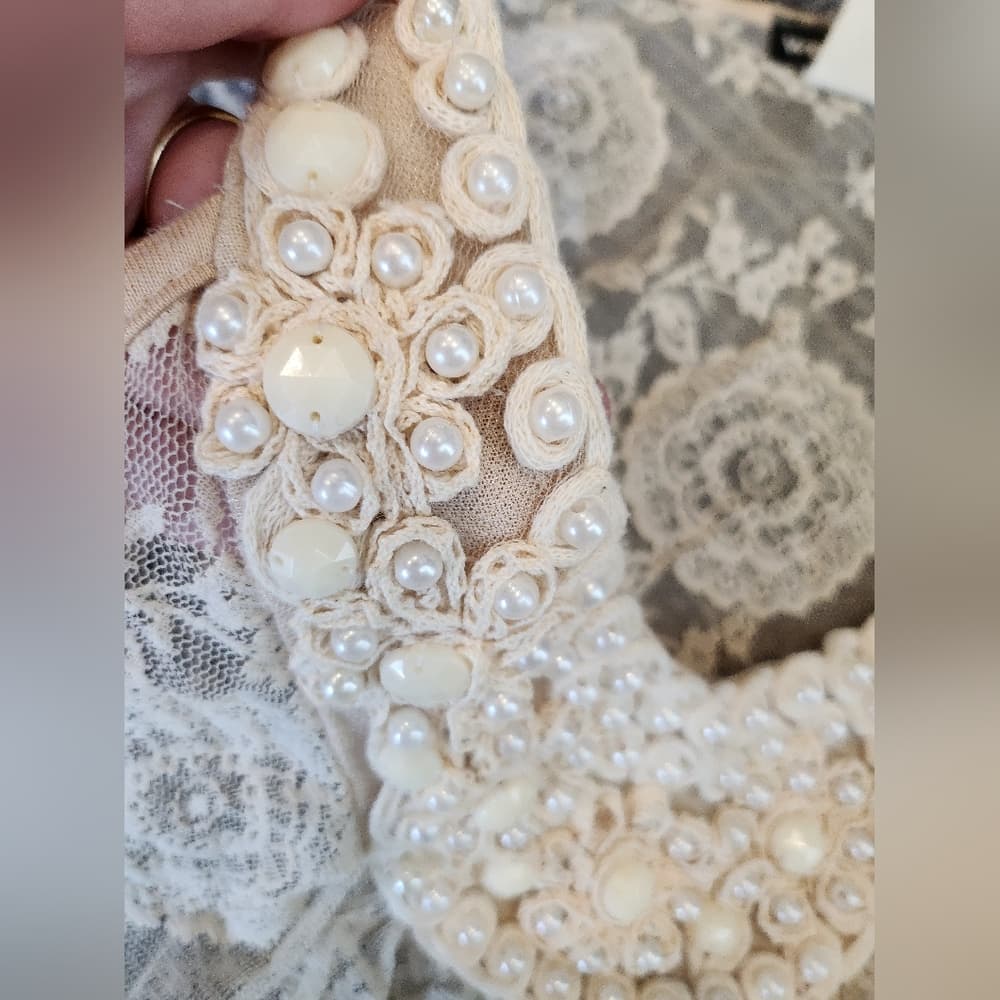 Y2K Wet Seal Lace Sheer Off White Beaded Tank Top - Thumbnail 2