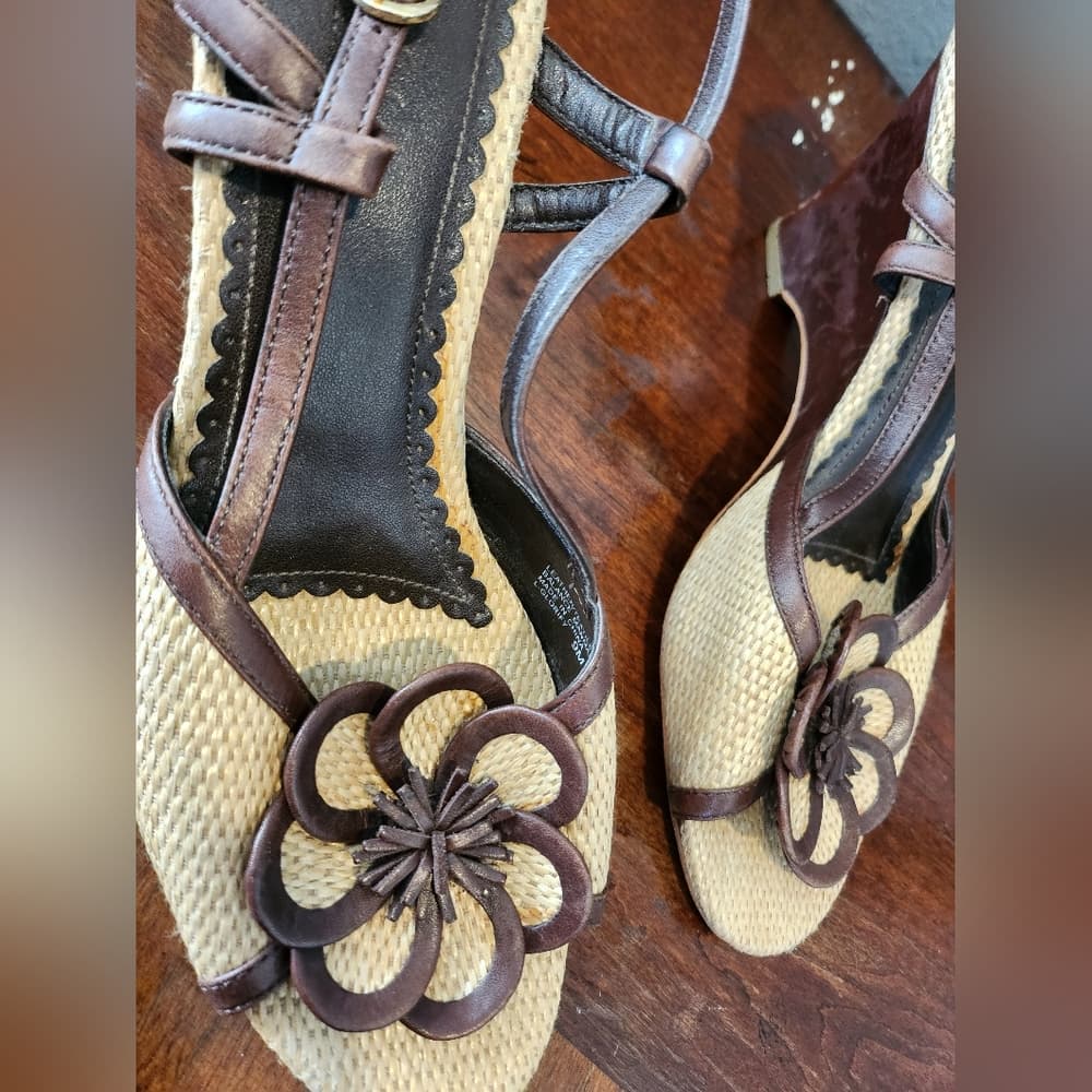 Franco Sarto Brown and Tan Leather and Canvas Slingback Floral Wedge Heels - Thumbnail 2
