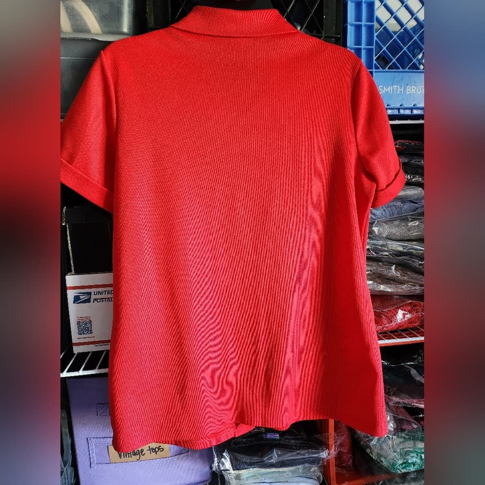 Vintage 60's Mod Red Button Up Collard Pleated Polyester Top with Pockets - Thumbnail 9