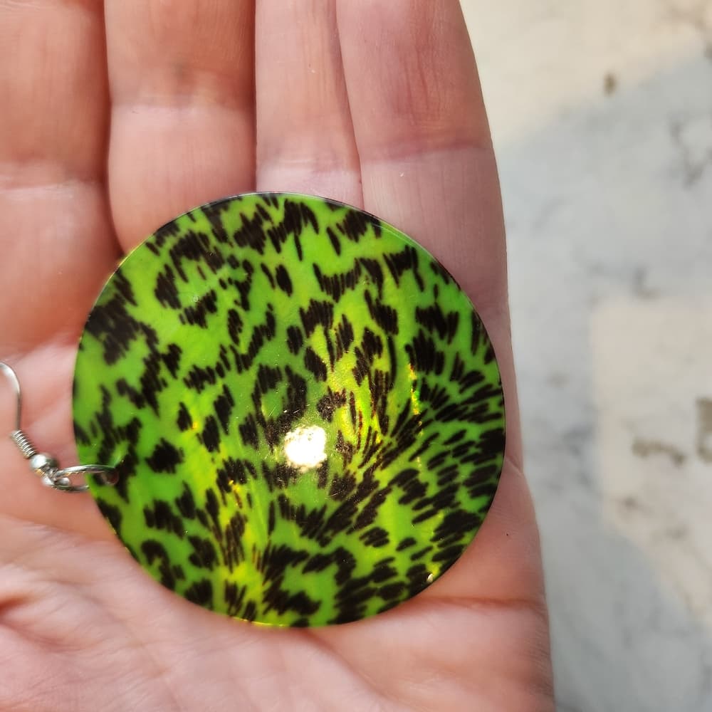 Funky Green and Black Patterned Large Rpund Shell Earrings - Thumbnail 4