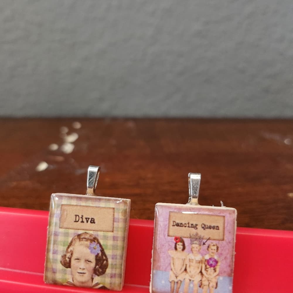 Scrabble Tile Best Friend Necklaces Diva Dancing Queen Handmade - Thumbnail 5