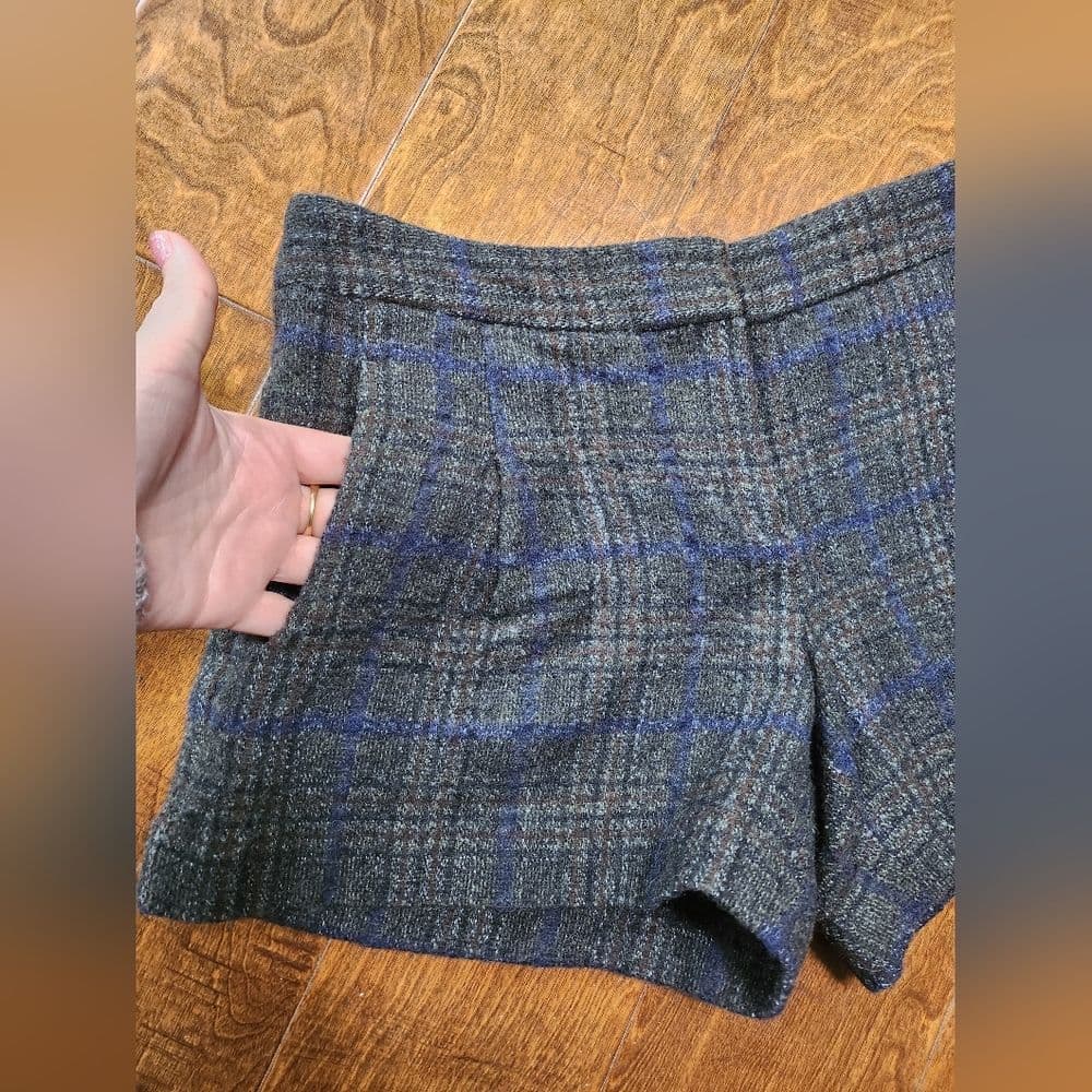 Theory Charcoal and Blue Alpaca Wool Blend Dress Shorts - Thumbnail 2