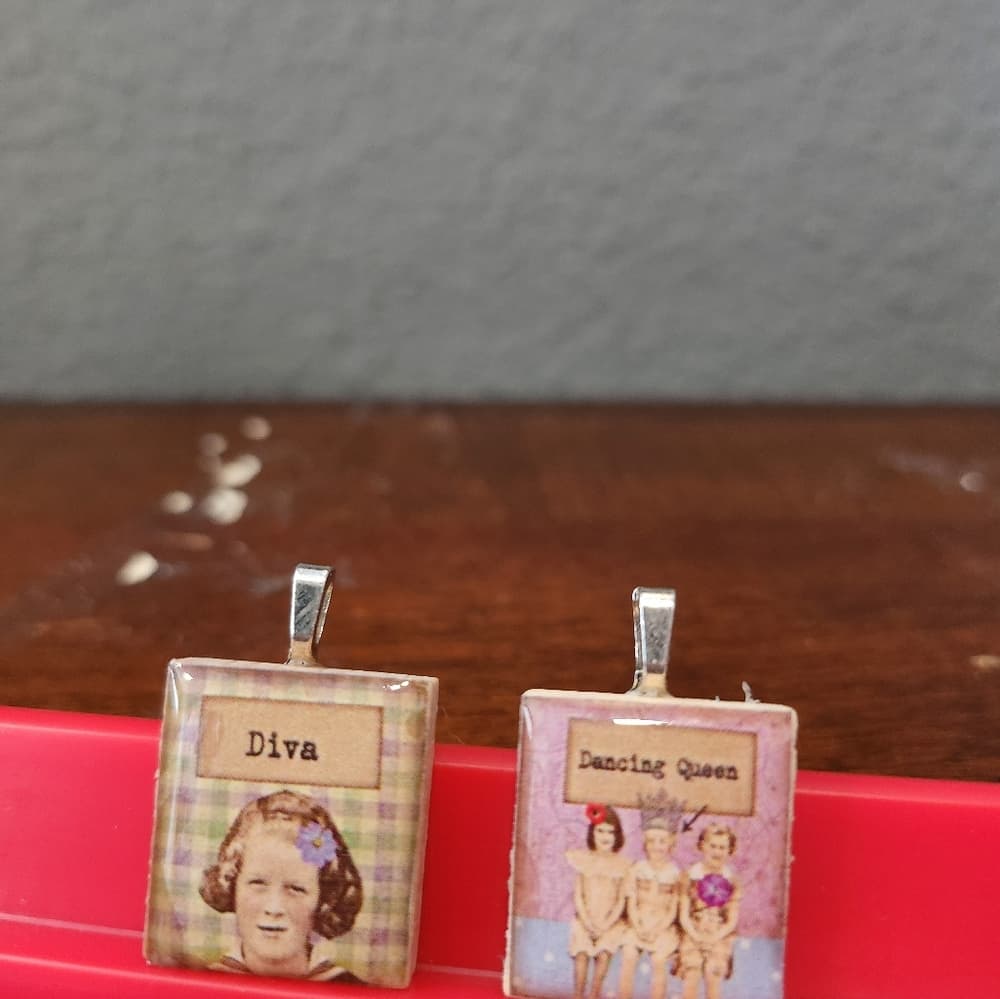 Scrabble Tile Best Friend Necklaces Diva Dancing Queen Handmade - Thumbnail 6