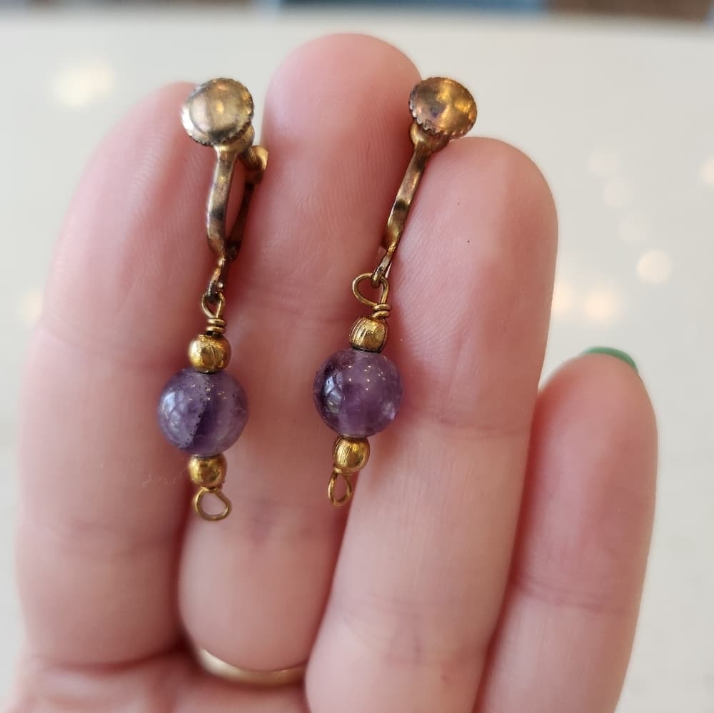 Vintage Amethyst Drop Screw Back Gold Tone Wire Beaded Earrings - Thumbnail 8