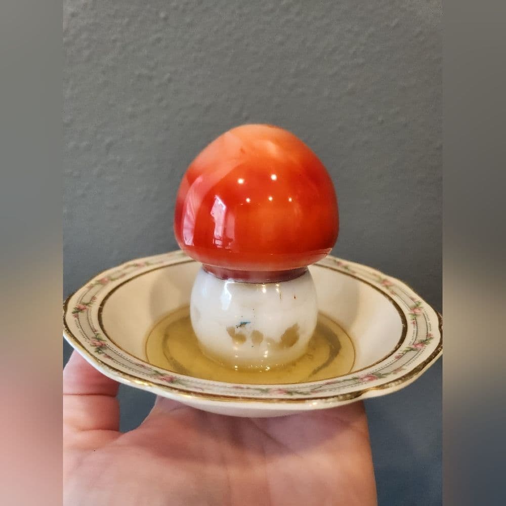 Upcycled Vintage Plate Resin Mushroom Floral Ring Holder Trinket Dish Tray