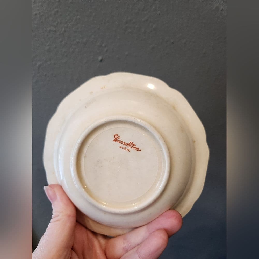 Upcycled Vintage Plate Resin Mushroom Floral Ring Holder Trinket Dish Tray - Thumbnail 2