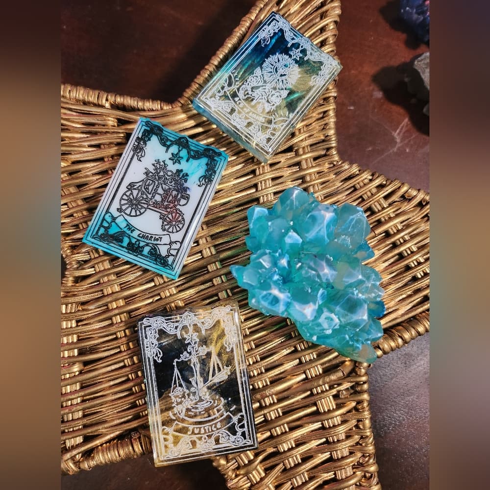 4 Piece Set Resin Tarot Card and Crystal strong Fridge Magnets - Thumbnail 9