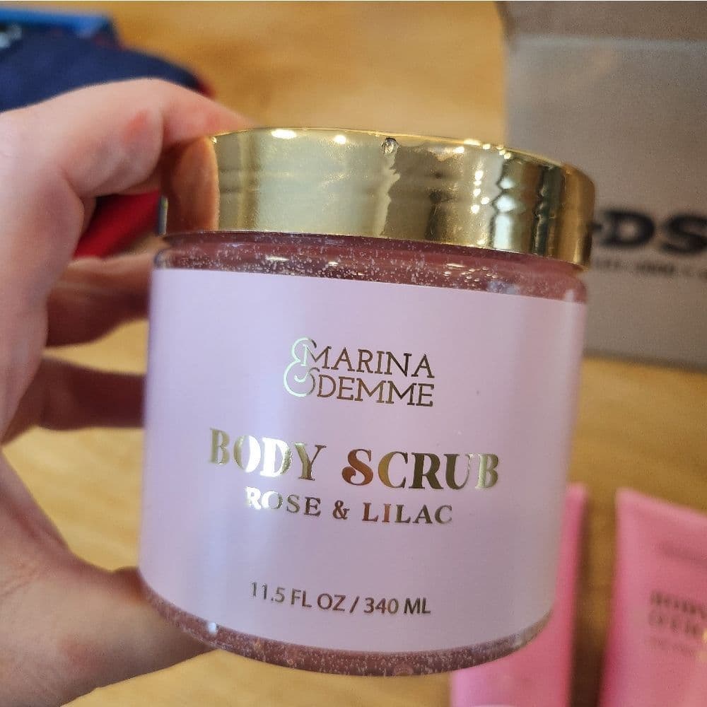 Marina & Demme Pink Peony Body Wash and Lotion and Rose Lilac Body Scub - Thumbnail 3