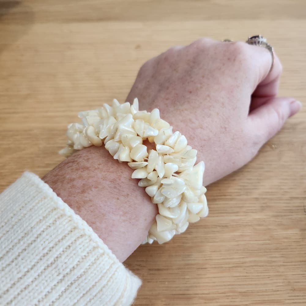 Elegant Chunky Cream Mother Of Pearl Shell Stretchy Bracelet - Thumbnail 3