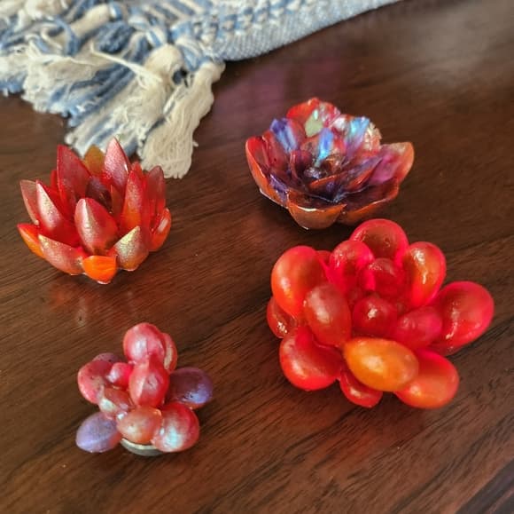 Set of 4 Vibrant Red Tones Floral Succulent Strong Fridge Magnets - Thumbnail 9