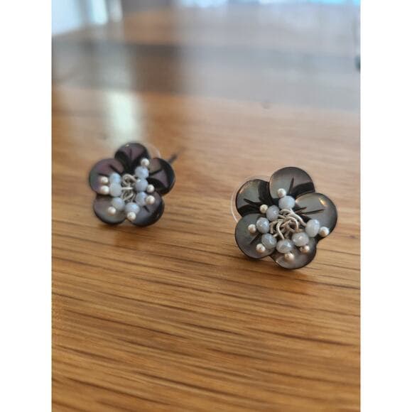 Abalone shell flower post back earrings with beaded dangle center - Thumbnail 8