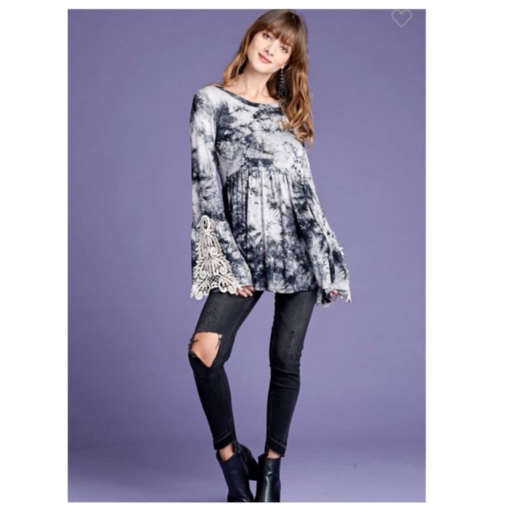 Black Tie-dye Lace Detail Top Long Flare Sleeve Cross Back Tunic