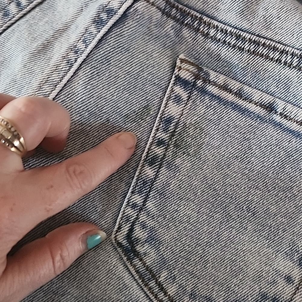 Tinseltown Light Wash Distressed Skinny Jeans Raw Hem Cropped - Thumbnail 7