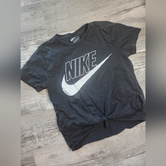 Nike Black And White Cropped Tied Tee with Pockets White Swoosh - Thumbnail 8