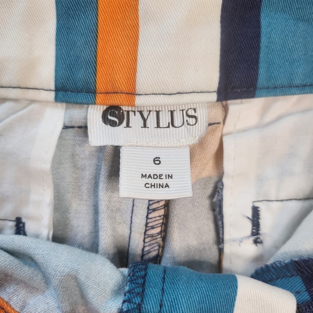 STYLUS Women's Geometric Blue and Orange Shorts - Thumbnail 4