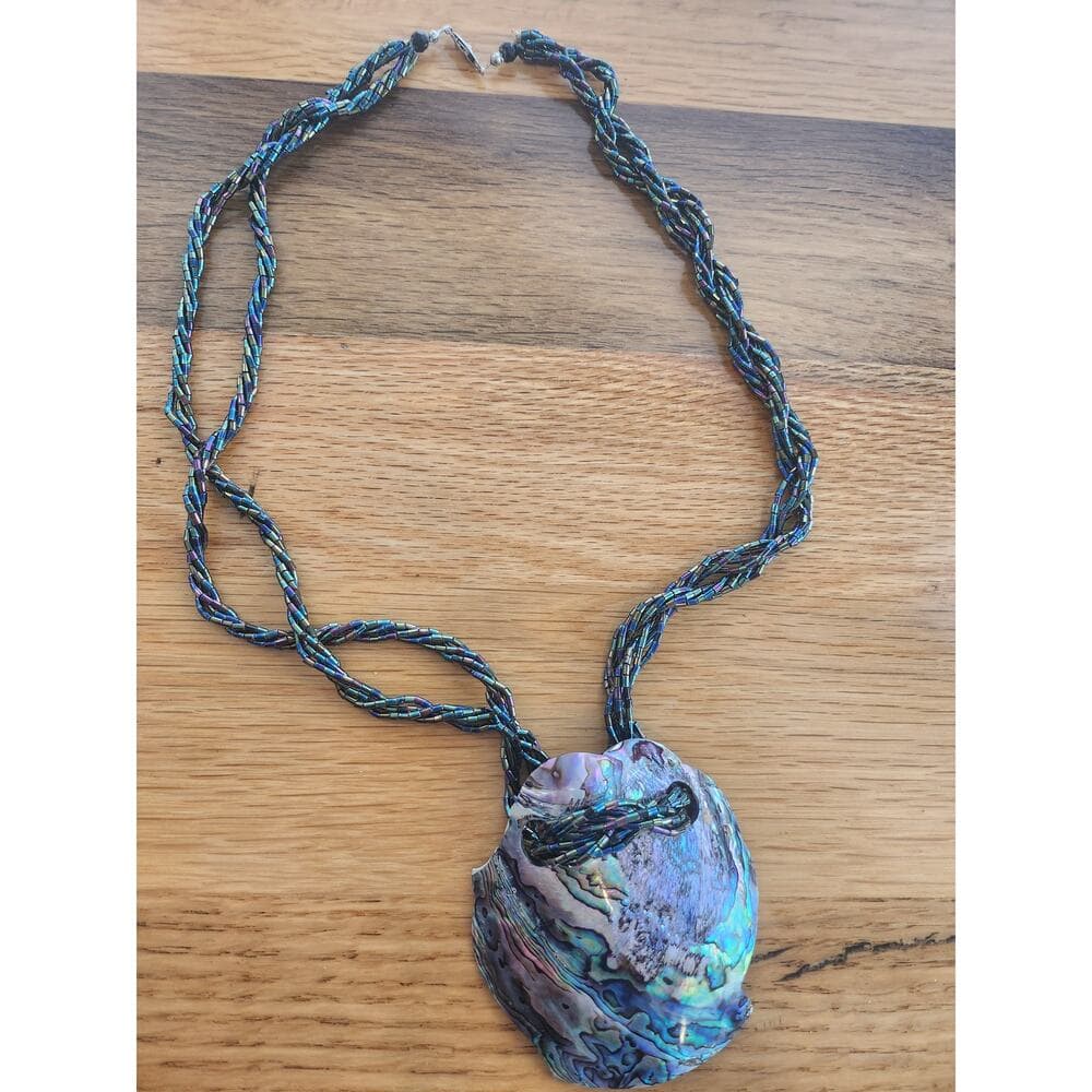 Vintage necklace peacock shell statement pendant twisted beaded strands - Thumbnail 3