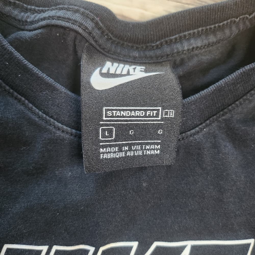 Nike Black And White Cropped Tied Tee with Pockets White Swoosh - Thumbnail 3