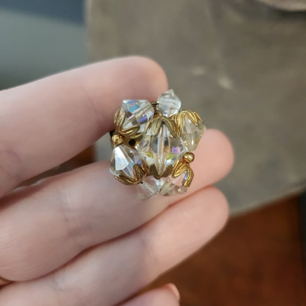 Vintage Aurora borealis Fauceted Glass Gold Tone Beaded Clip on Earrings - Thumbnail 4