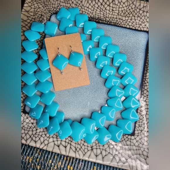 Turquoise Color Geometric Acrylic Beaded Necklace and Earring Set - Thumbnail 6