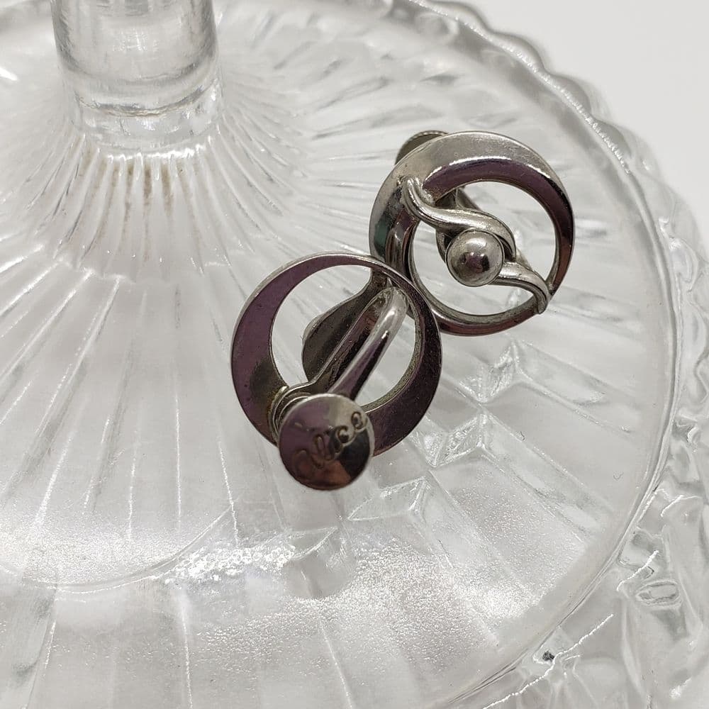 Vintage Alice 🥰 Silver Tone Round Screw Back Earrings - Thumbnail 2