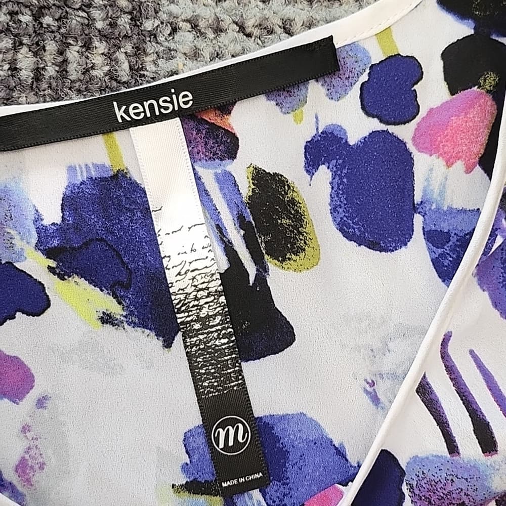 Kensie Blue and Pink Floral Abstract Ivory Ruffle Blouse - Thumbnail 2