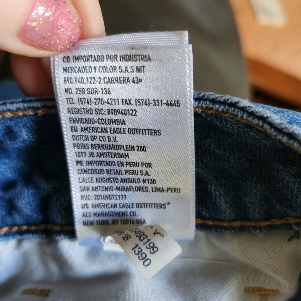 American Eagle High Rise Tomgirl Ripped Denim Raw Cut Hem Jeans - Thumbnail 11