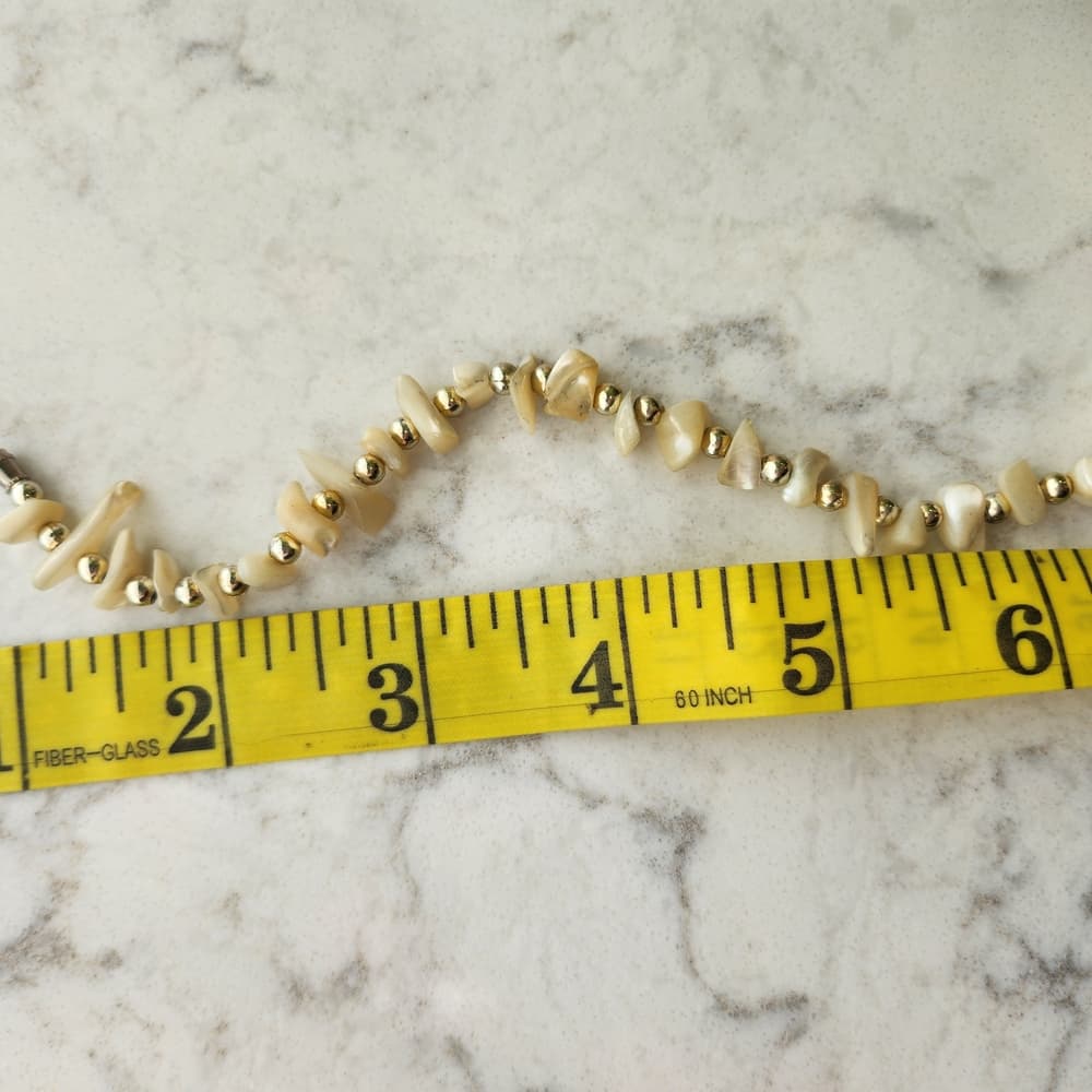 Elegant Vintage Gold Tone and Cream Mother Of Pearl Beaded Bracelet - Thumbnail 2