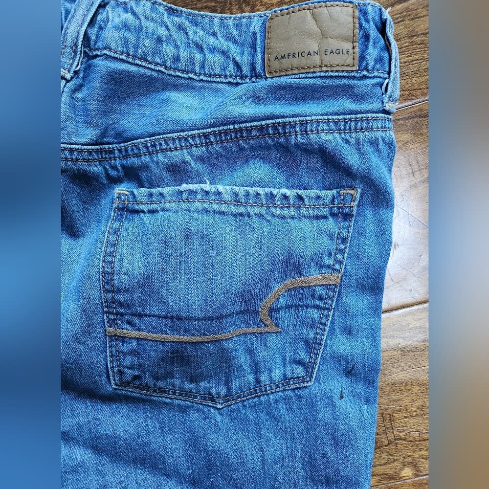 American Eagle High Rise Tomgirl Ripped Denim Raw Cut Hem Jeans - Thumbnail 5