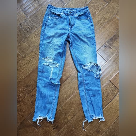 American Eagle High Rise Tomgirl Ripped Denim Raw Cut Hem Jeans - Thumbnail 17