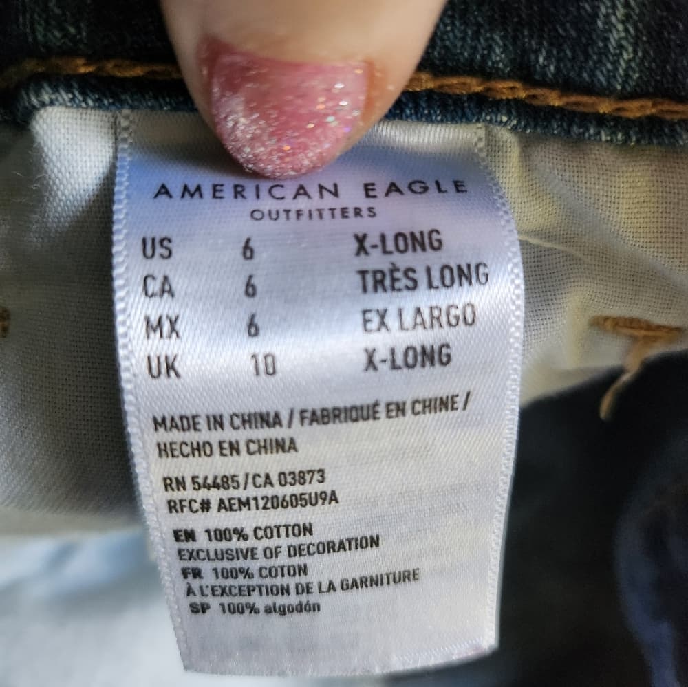 American Eagle High Rise Tomgirl Ripped Denim Raw Cut Hem Jeans - Thumbnail 9